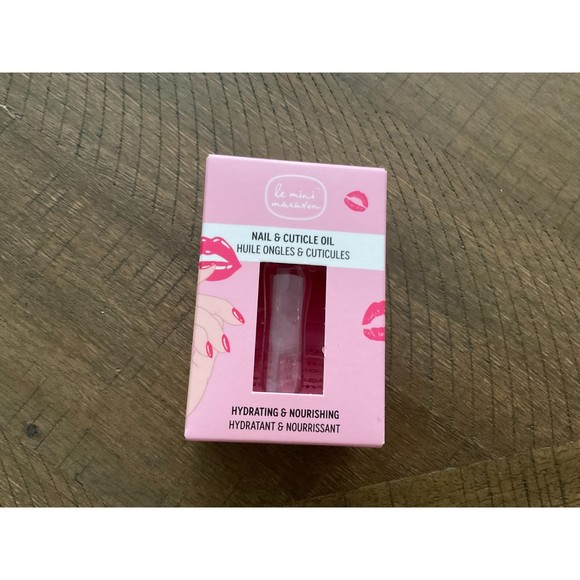 Le Mini Macaron Rose Kiss Nail and Cuticle oil - Picture 1 of 5
